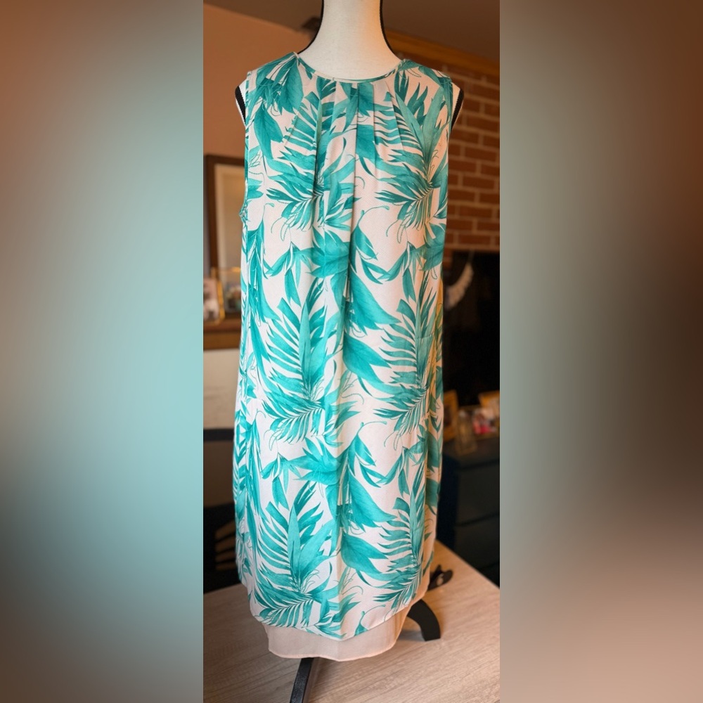 H&M Size 14 Tropical Leaf Green Print Shift Dress